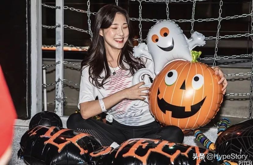 球场变身恐怖乐园，定制球衣玩到嗨：球迷的万圣节是怎么过的？