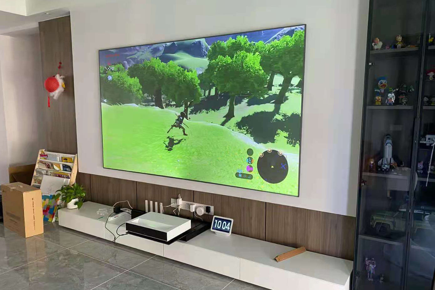 100寸液晶电视与激光电视对比,85寸的选液晶电视还是激光电视