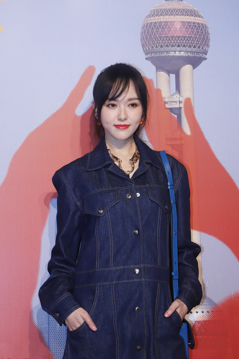 鏋楀厑绮夎壊濂楄,鏋楀厑绮夎壊鏉＄汗