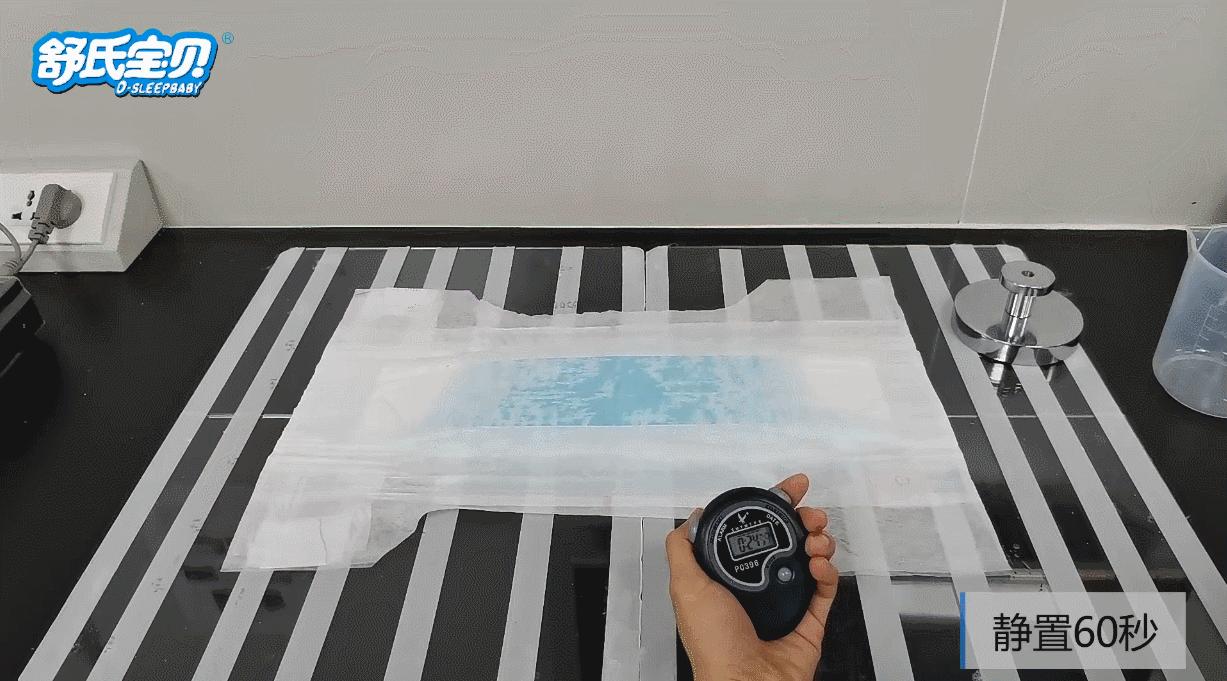 透气尿裤怎么选,尿裤选柔软的还是硬一点的好