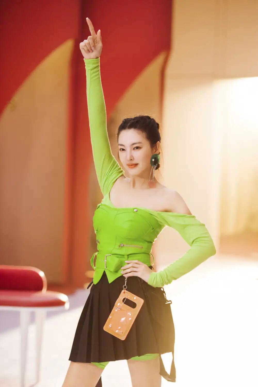 神似赫本，妩媚胜梦露，从泉州到成都，她们如精灵洒落人间