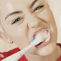 有效美白牙齿的小方法,5大美白牙齿的小窍门