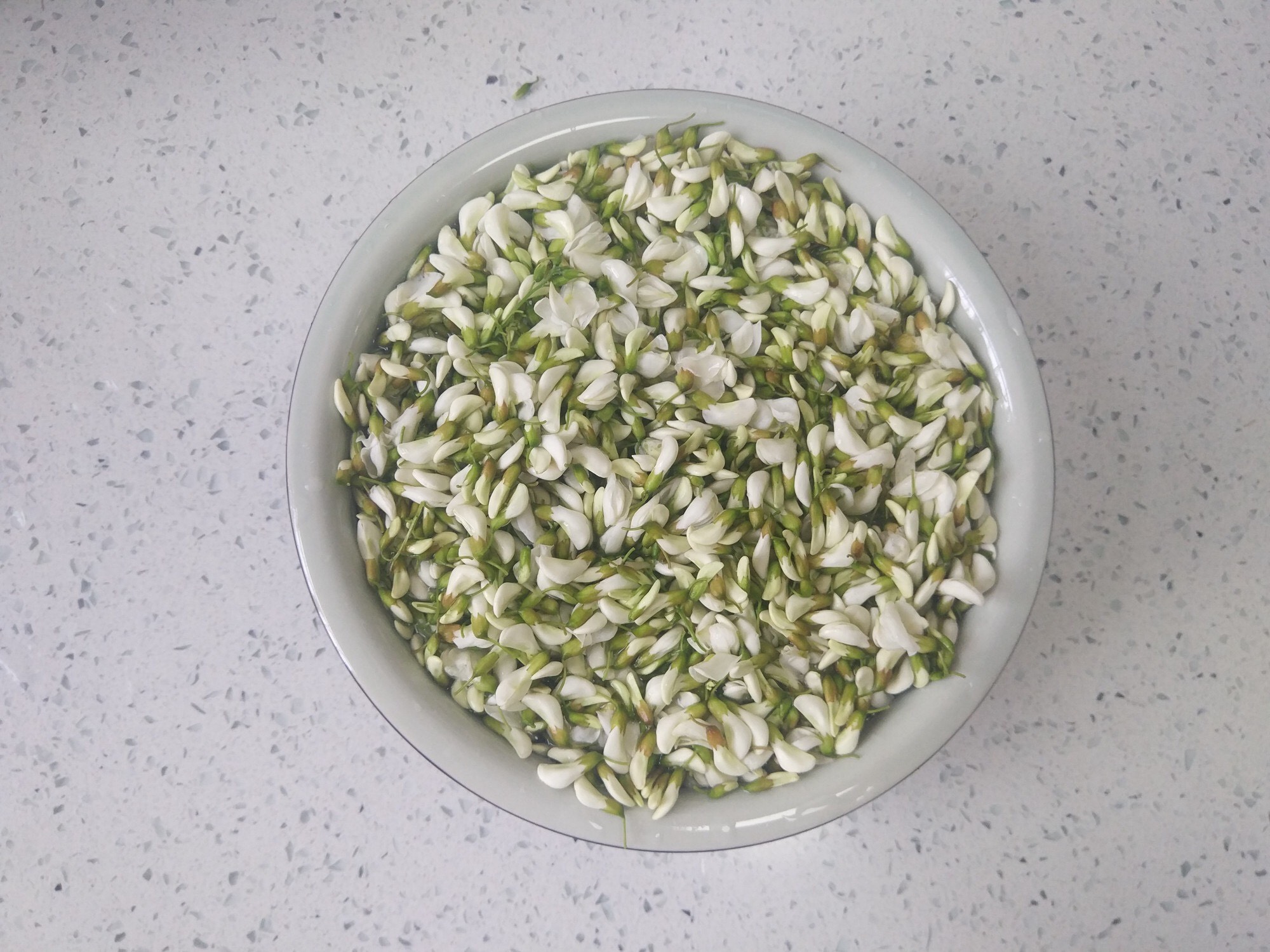 槐花的正确吃法和食用方法,槐花的最佳吃法吃槐花有什么好处