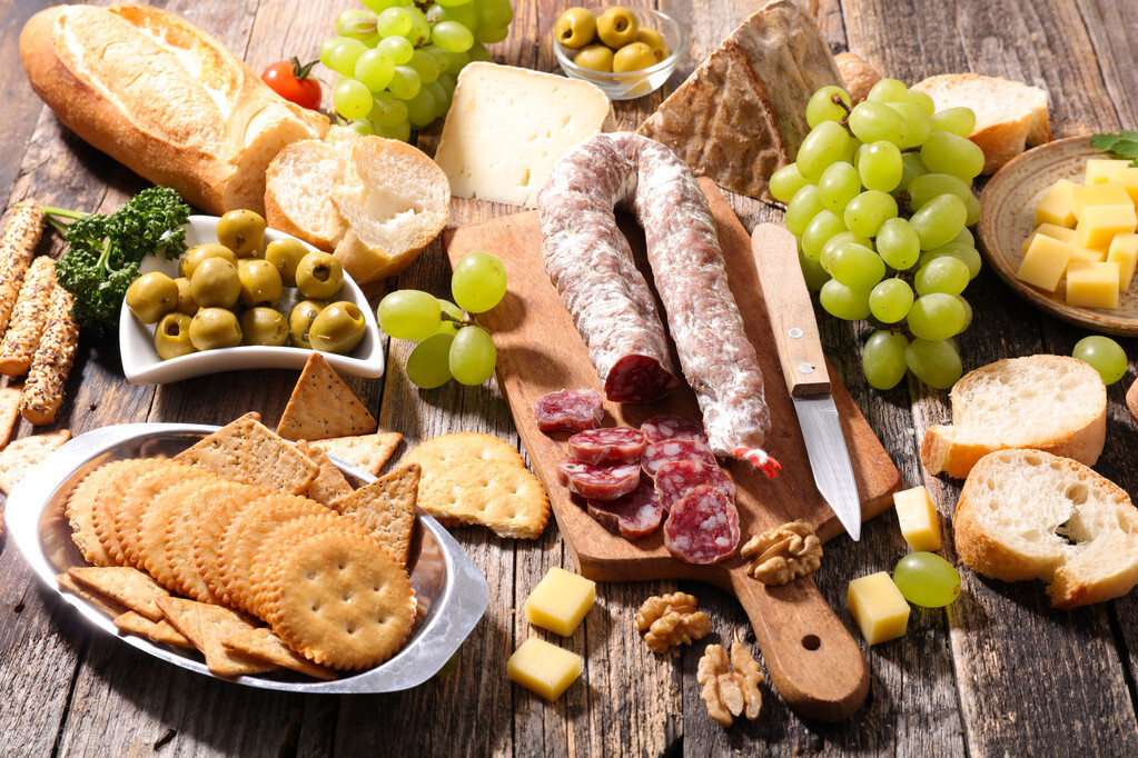 糜烂性胃炎饮食上注意哪些,糜烂性胃炎饮食要注意哪些