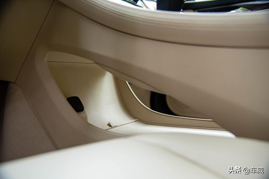 别克新君越细节讲解,别克新君越空间