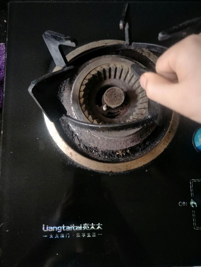 煤气灶太耗电了怎么解决,煤气灶耗电特别快是怎么回事