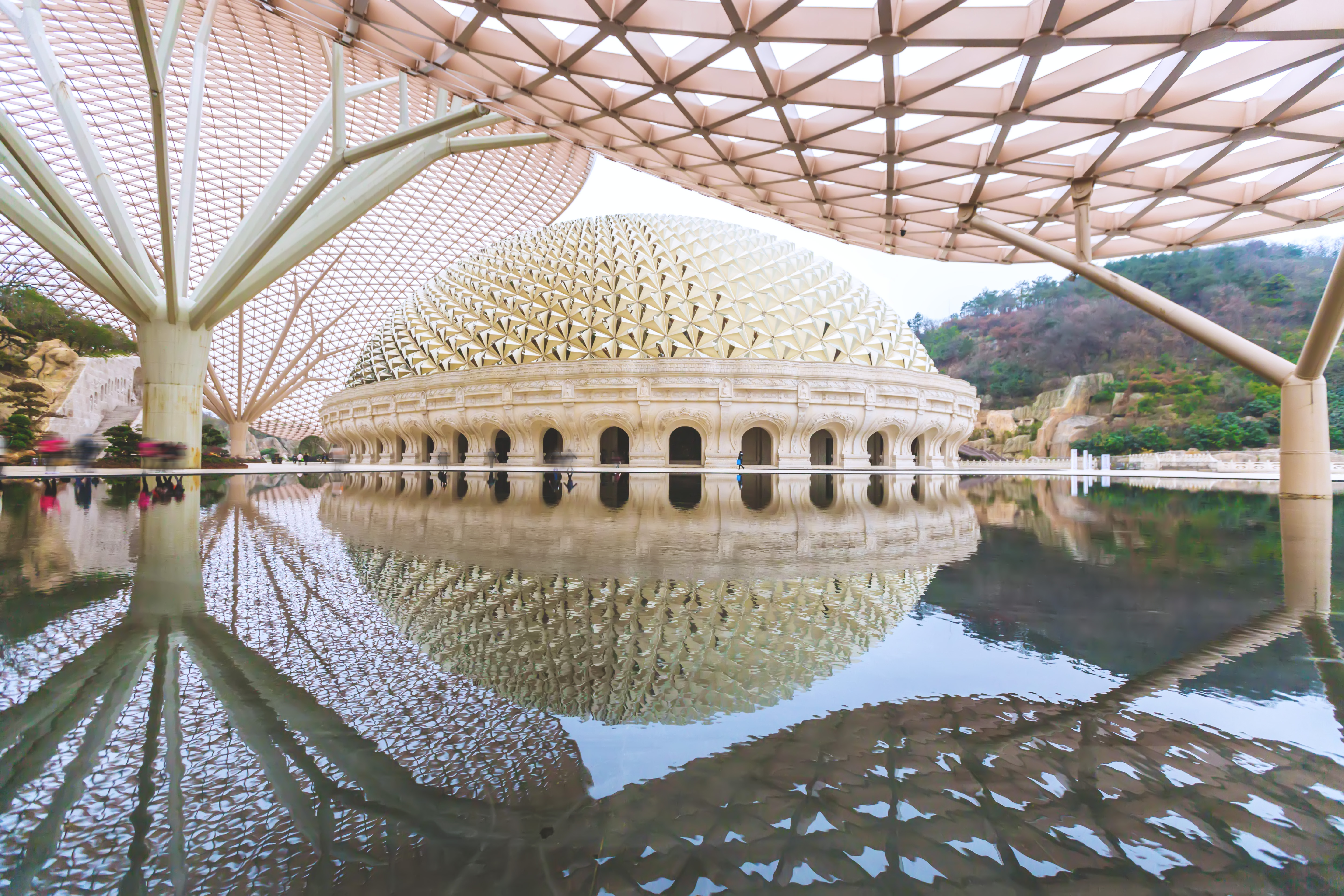 释迦牟尼佛的头盖骨,释迦牟尼25岁等身像之谜