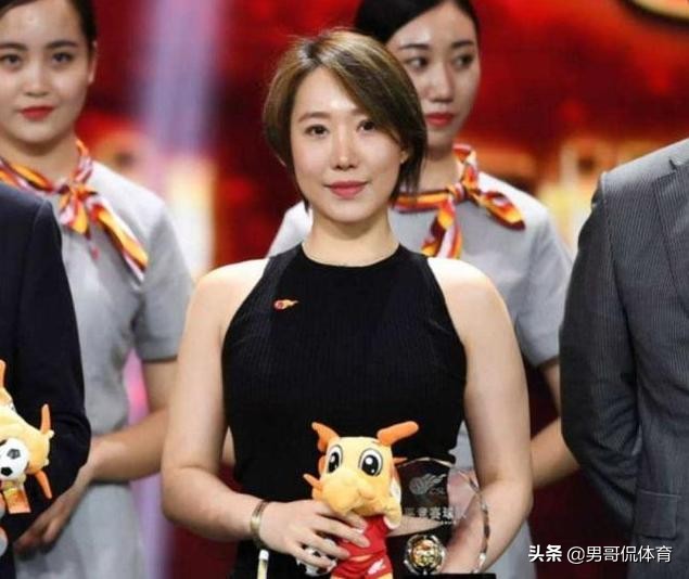 中超最美俱乐部女老板,29岁中超女老板
