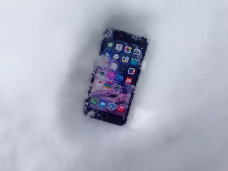 iphone冻关机怎么办,iphone为什么到了冬天意外关机