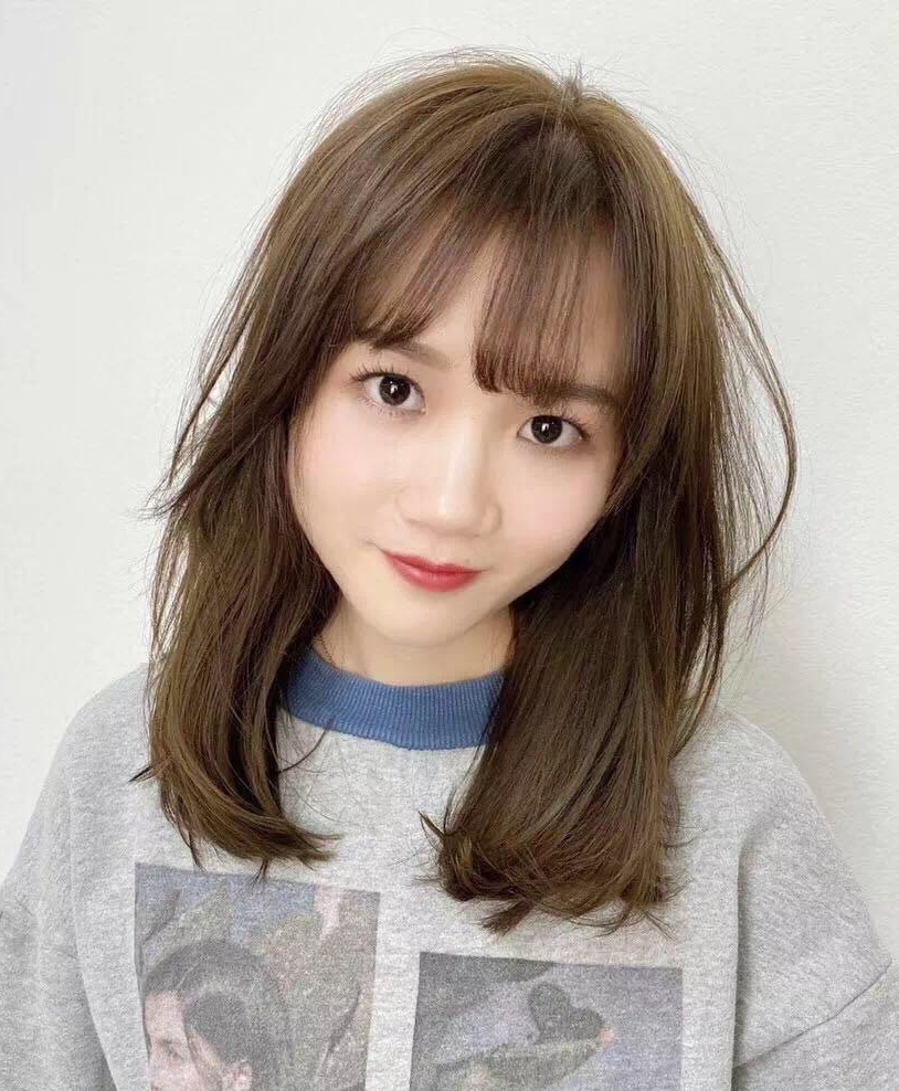 各种显脸小的刘海发型,小脸适合的刘海发型新手自剪