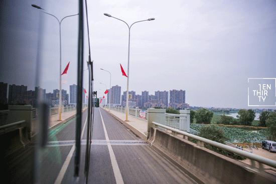 每一辆901，都承载着武汉江夏上万学子的青春