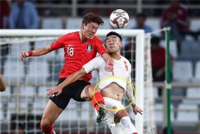 女足球员脱衣庆祝,女足运动员脱衣庆祝