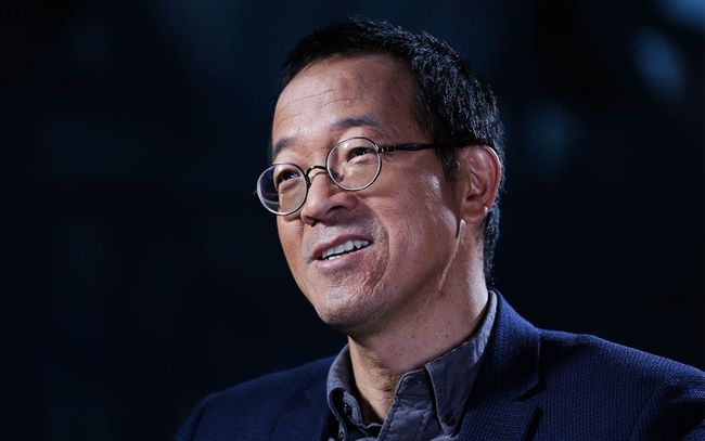 新东方退场后俞敏洪干什么,俞敏洪新东方退场后带团队卖货