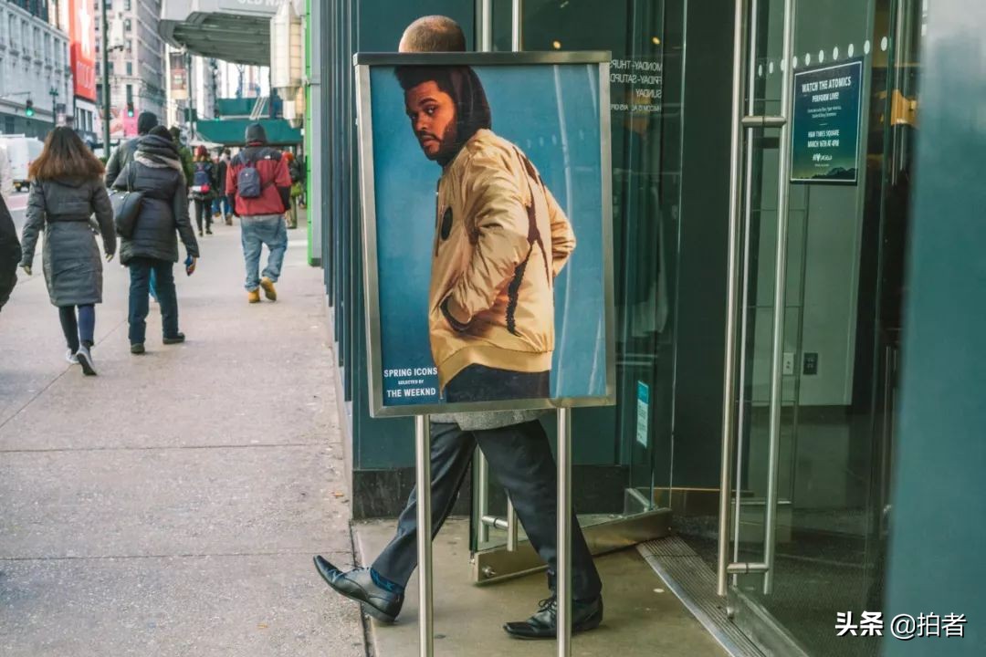 巧合抓拍到的纽约街头画面,视觉错位奇闻趣事