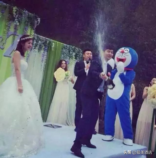 为一姑娘，10年他把30亩荒地打导致梦想家园，让人懂得真爱的意义