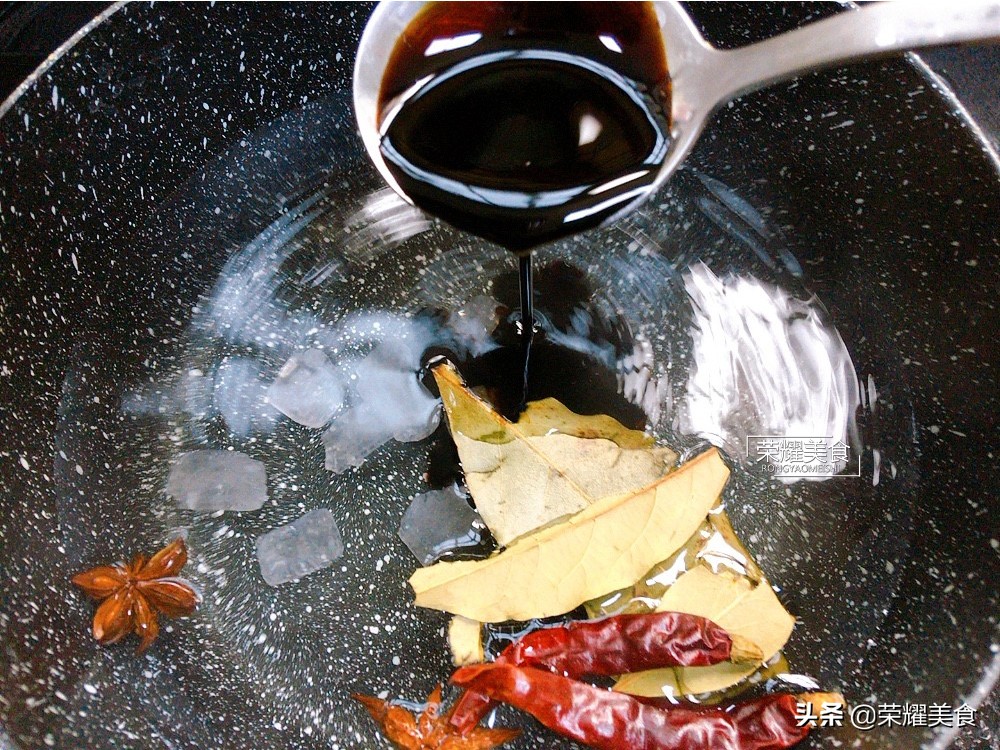 茶叶蛋很香吃起来更香,茶叶蛋很香但是不咸