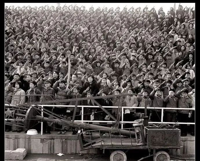 40年前的照片满满的回忆,致青春致回忆三十年前的老照片