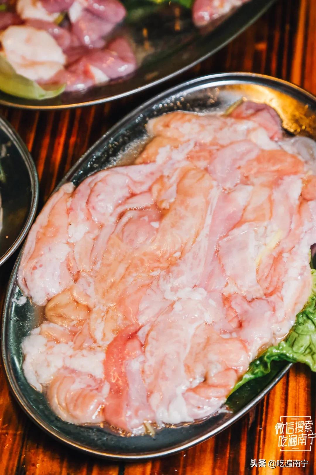 深夜大排档的富人区,富人区大排档餐厅