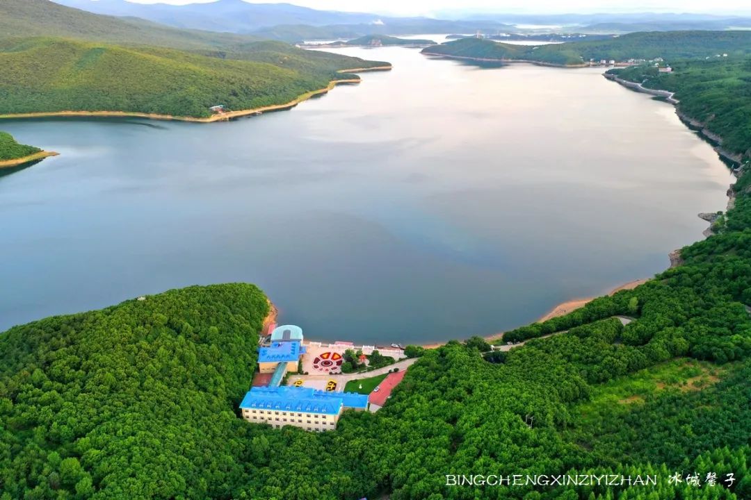 镜泊湖是堰塞湖吗,高山熔岩堰塞湖镜泊湖