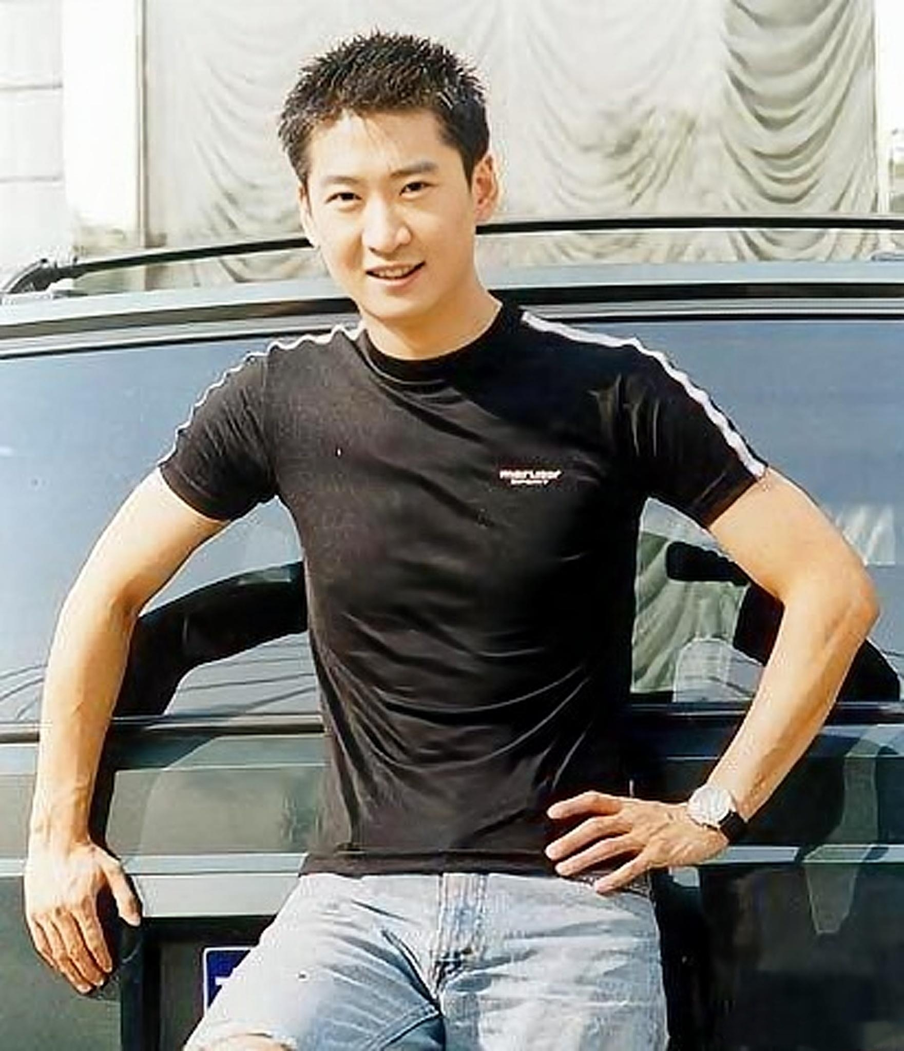 至今未婚的10位港台大龄男星,至今不娶妻的11位港台大龄男星