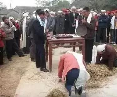 广东梅州五华华城客家丧葬习俗,五华客家丧葬