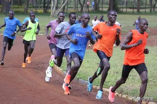 11月赛事集中一个月内突击PB，记住这4个强化训练要点