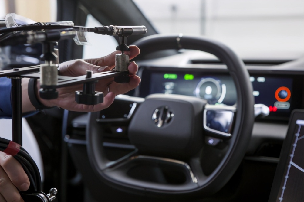 高合汽车与Meridian英国之宝完成HiPhiX音响调校