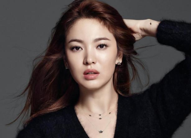 豪掷200亿韩元买楼，一篇软文赚300万，宋慧乔的吸金能力远超郑爽