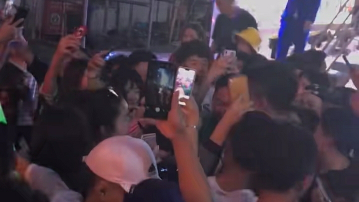 快手娱乐主播真实收入每天几万,快手直播主播真实收入