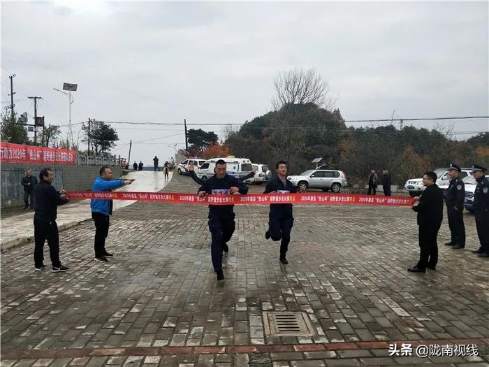 椋庡摜寰掓鐩存挱,闄囧崡椋庡摜璧勮