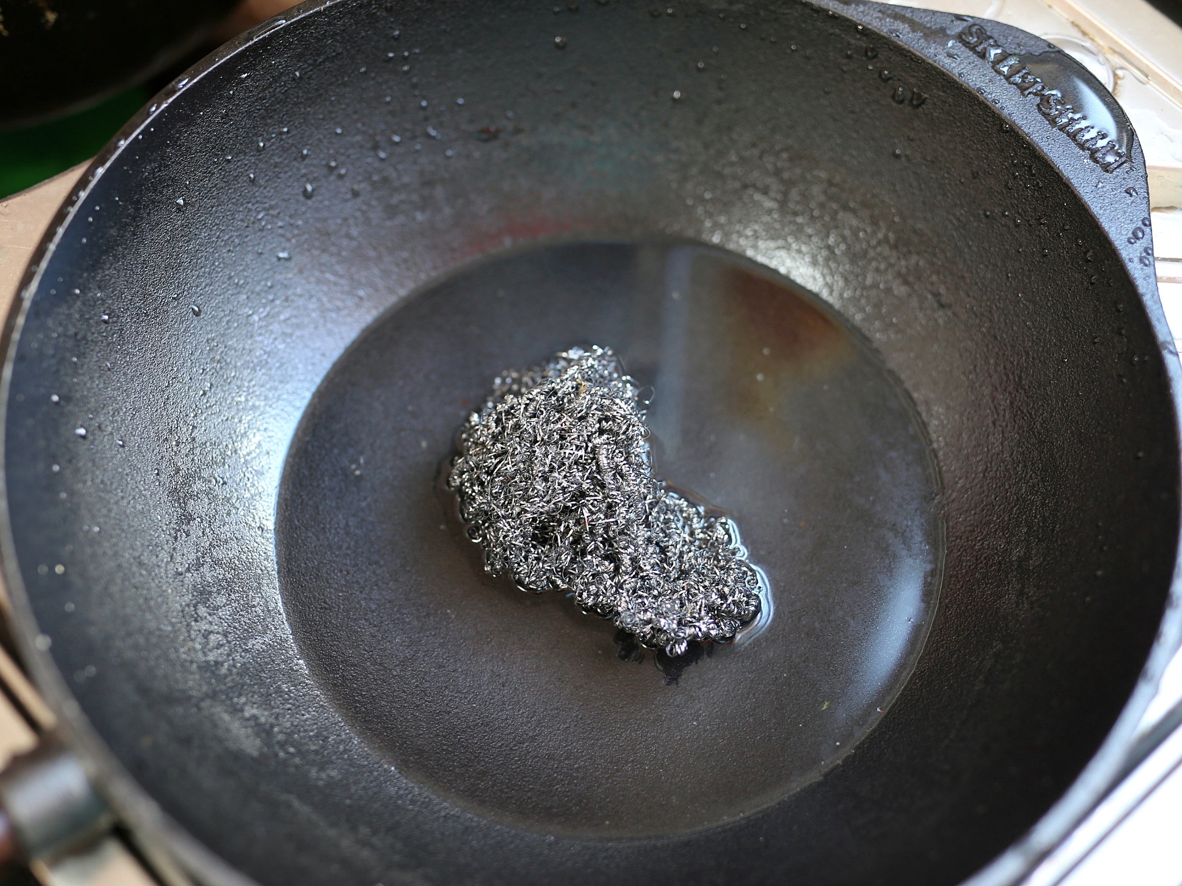 开锅的正确方法铁锅无涂层,新买的铁锅怎样开锅最好用