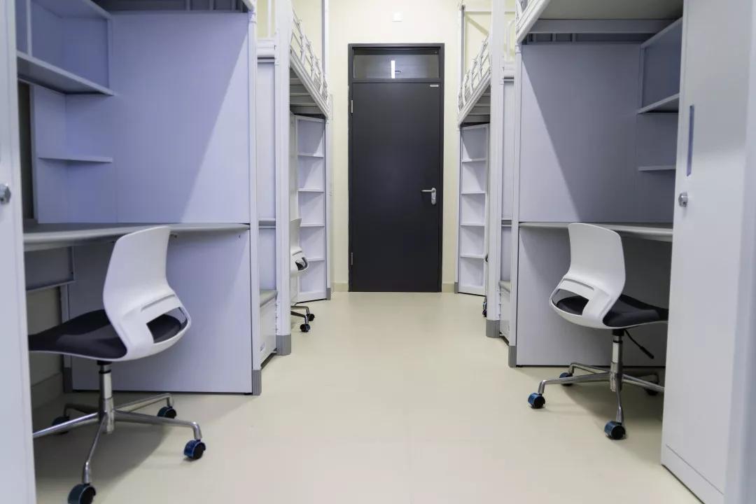 深职宿舍真实现状,深职吊打985