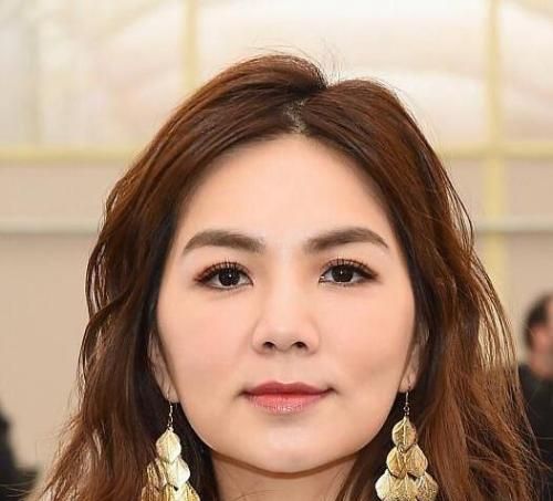 年轻但是脸上有法令纹怎么祛除,18岁年轻小伙有法令纹怎么办