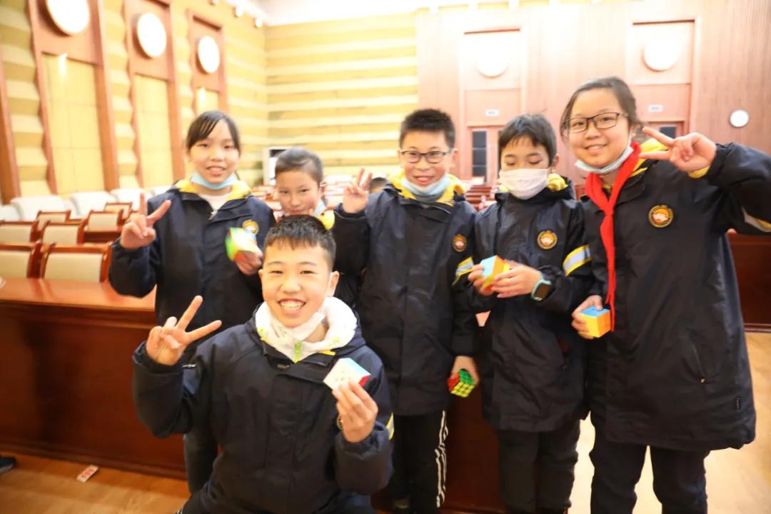 重庆5朵金花小学名字及地址,重庆公认最好的五个小学