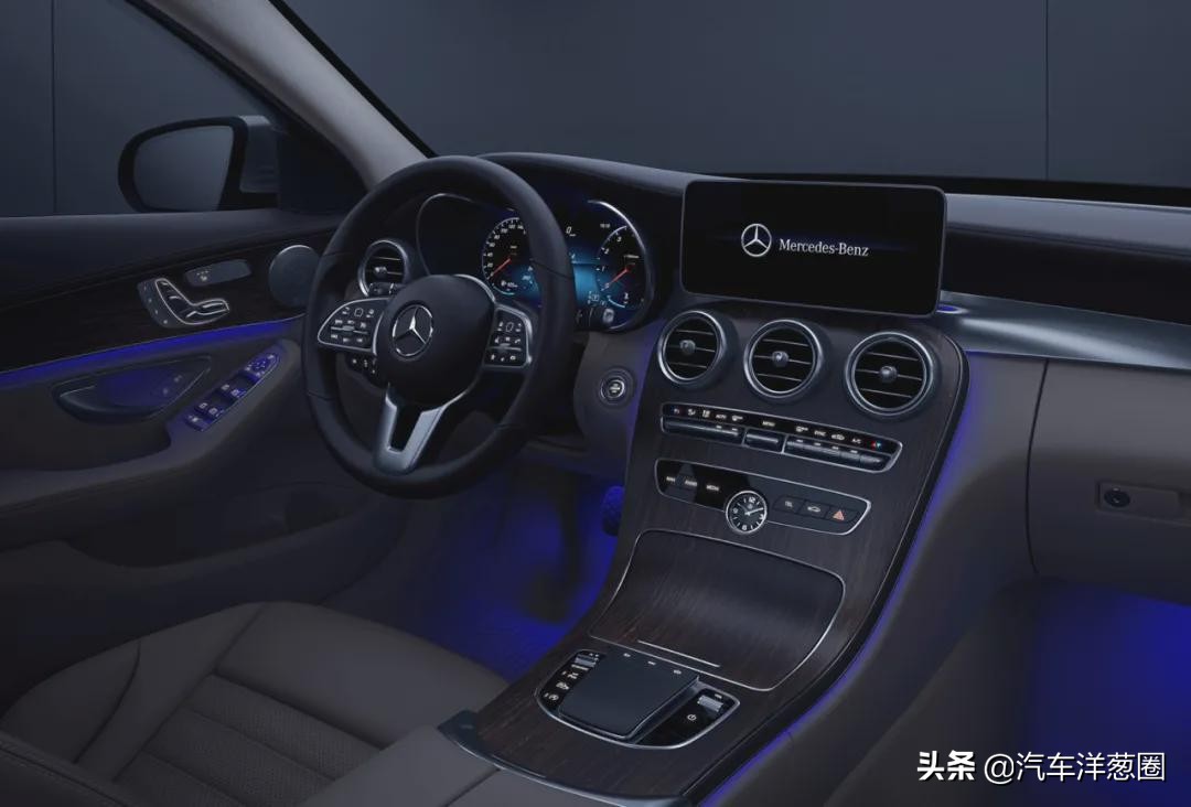 这价格配置足以让bba慌了,六七十万不买bba有什么选择