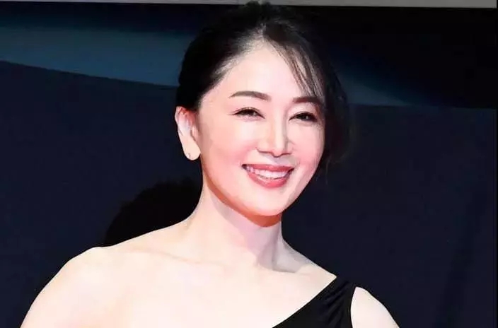 52岁大妈身材神似少女,52岁大妈美似少女