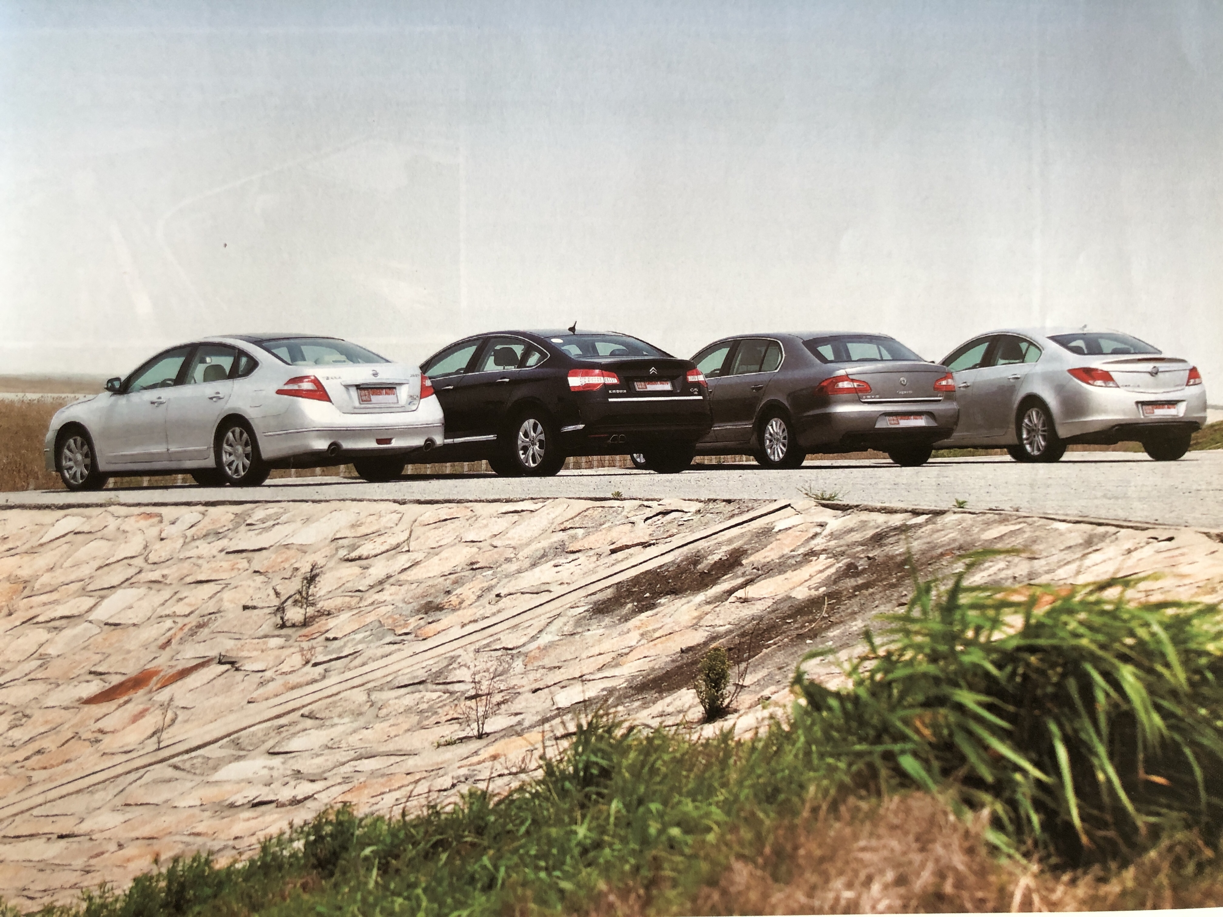 回忆2010年的汽车杂志，别克英朗曾是小钢炮，吉利跳票的7座SUV