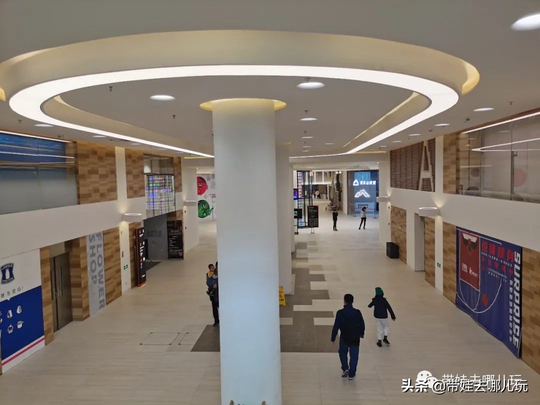 室外遛娃推荐淘气堡,遛娃室内儿童游乐项目