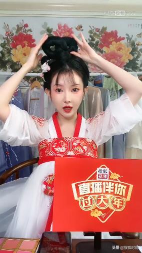 曾穿着汉服打卡过19个国家的古风博主分享：如何穿汉服过中国年