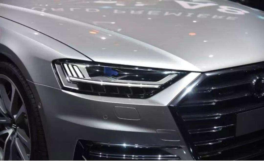 车灯升级氙气灯好还是led灯效果好,车灯加装透镜用氙气灯还是led