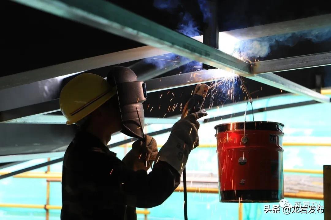 龙岩动车站的变化,龙岩火车站9个小时完成改建