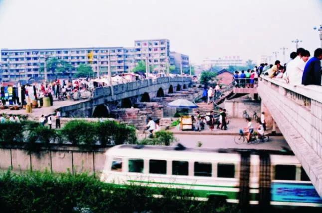 城市正在消失的建筑,城市消失的建筑