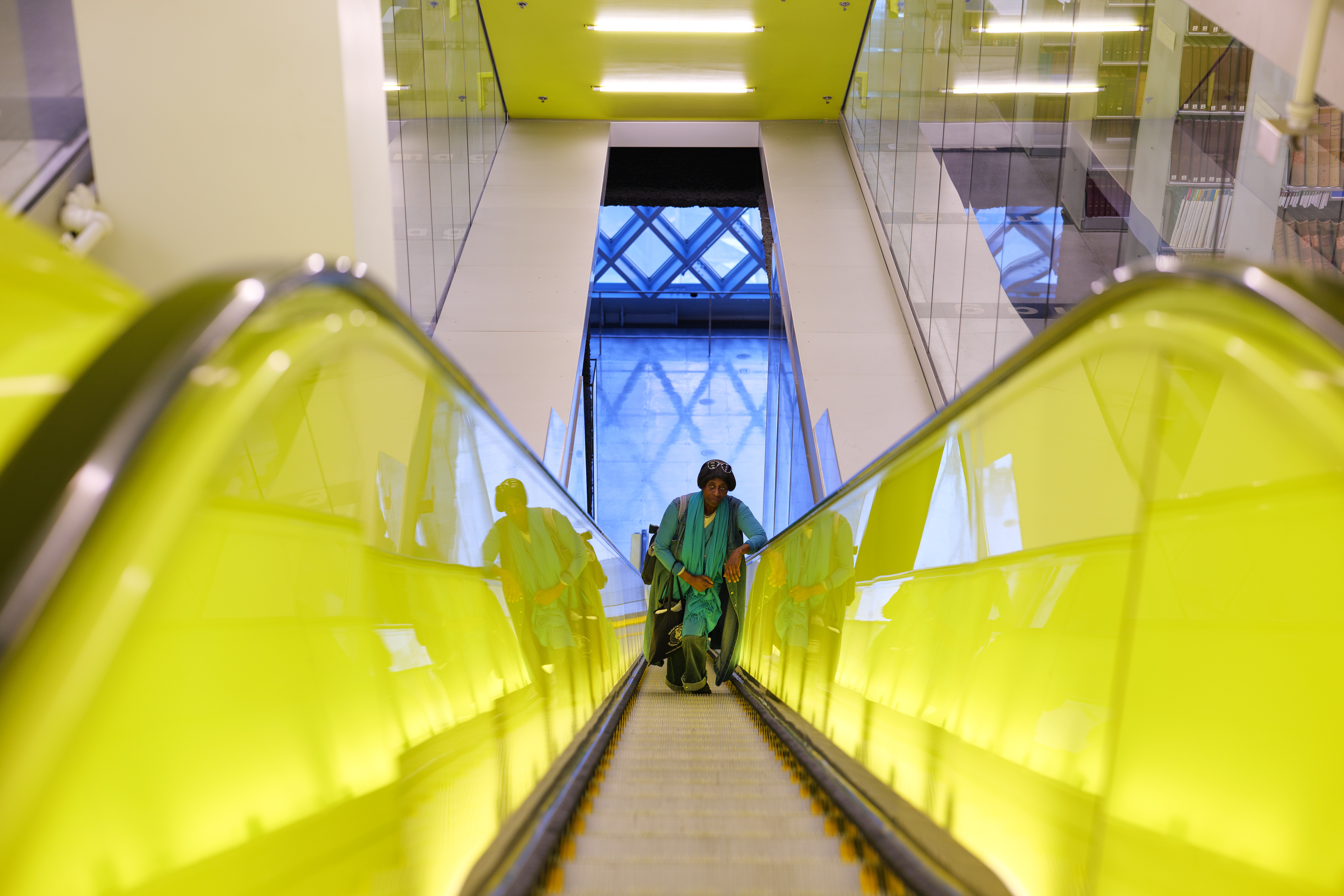 松下50mmf1.8镜头最近对焦距离,松下50mmf1.4全画幅微单镜头