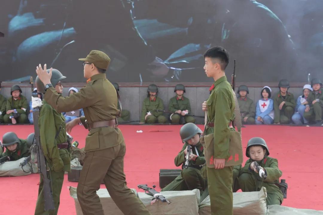 机器人在技能大赛上尬舞,世界机器人舞冠军挑战赛