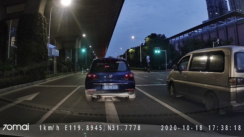 70迈行车记录仪a810前后双录,70迈流媒体行车记录仪对比a800