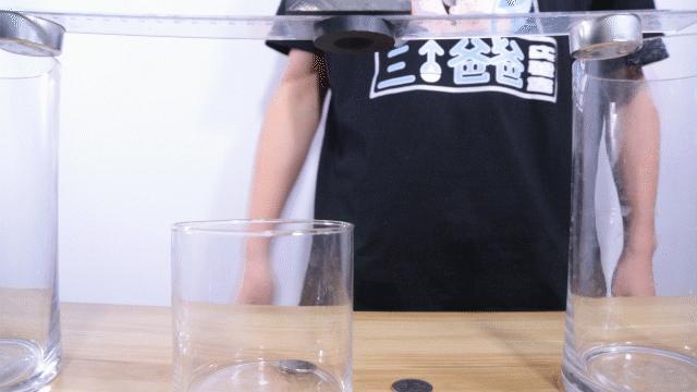 磁铁和硬币有什么玩法,磁铁使硬币立起来原理
