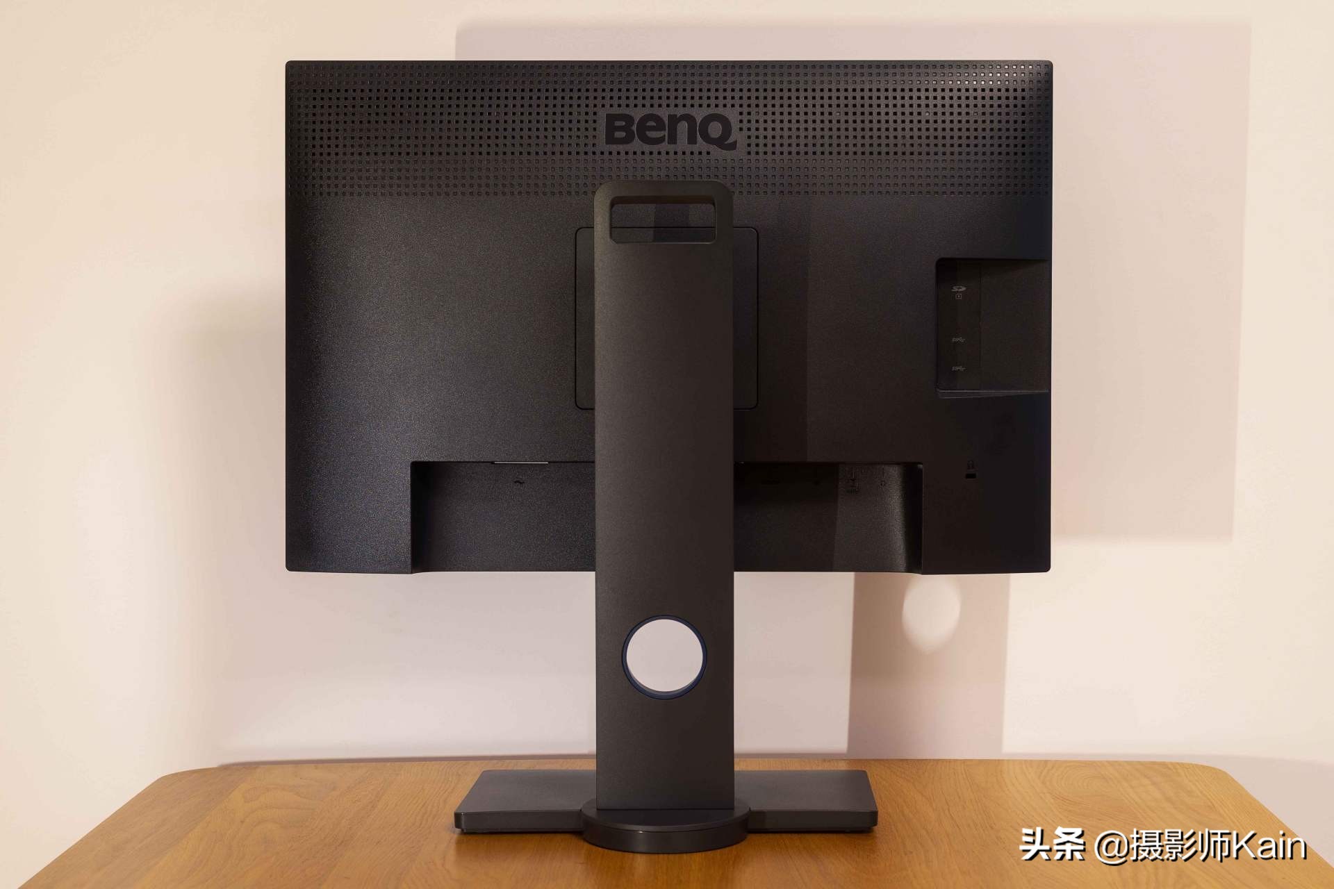 明基sw240显示器配什么笔记本电脑,明基sw240显示器价格