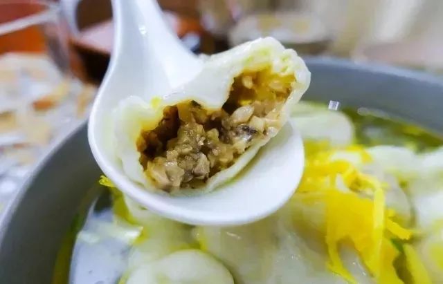 上海美食推荐必吃的餐厅最新,上海最值得去的5家餐厅好吃不贵