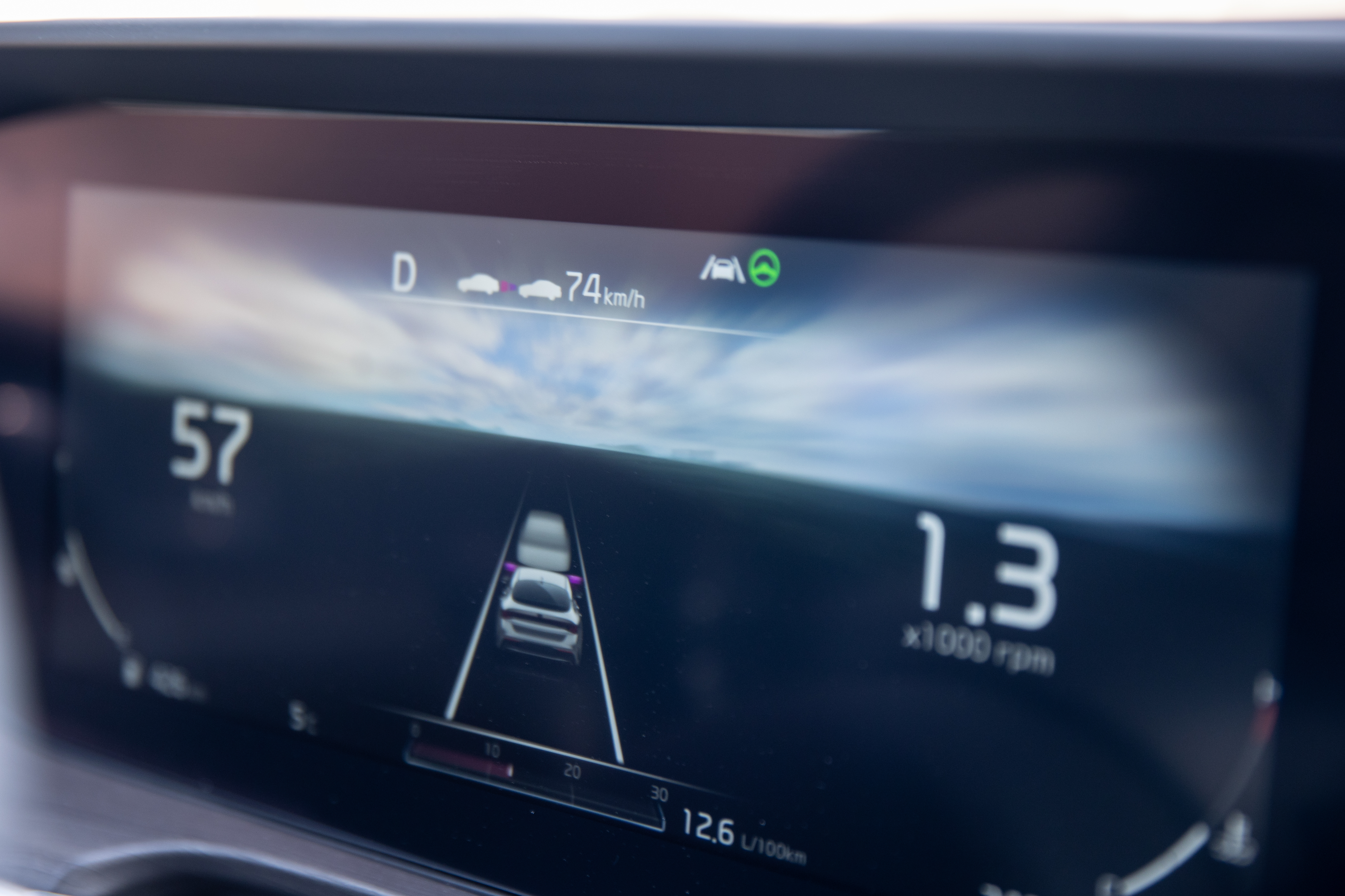 起亚k5凯酷2021年1-12月销量,2021款起亚k5凯酷1.5t值得买吗