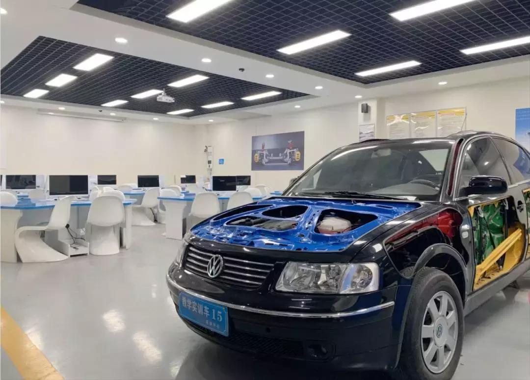 汽车专业实训室,汽车工程实训基地